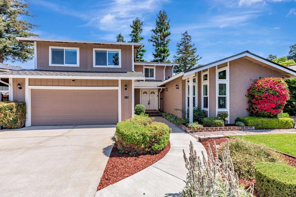 Properties 2 980 Easy Street