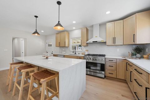 Photo of 14212 Tobiasson Rd RD, Poway, CA 92064 (MLS # 260010959SD)