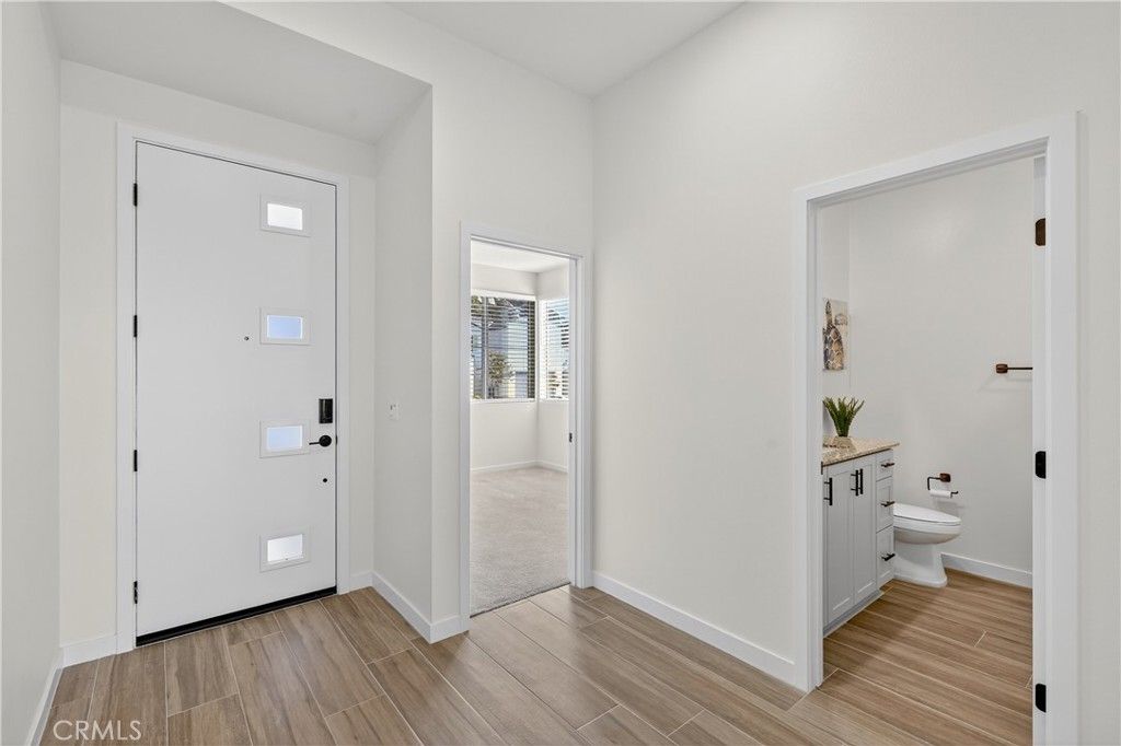 Photo of 35164 Bergamot Cove Cv, Fallbrook, CA 92028 (MLS # OC26038130)