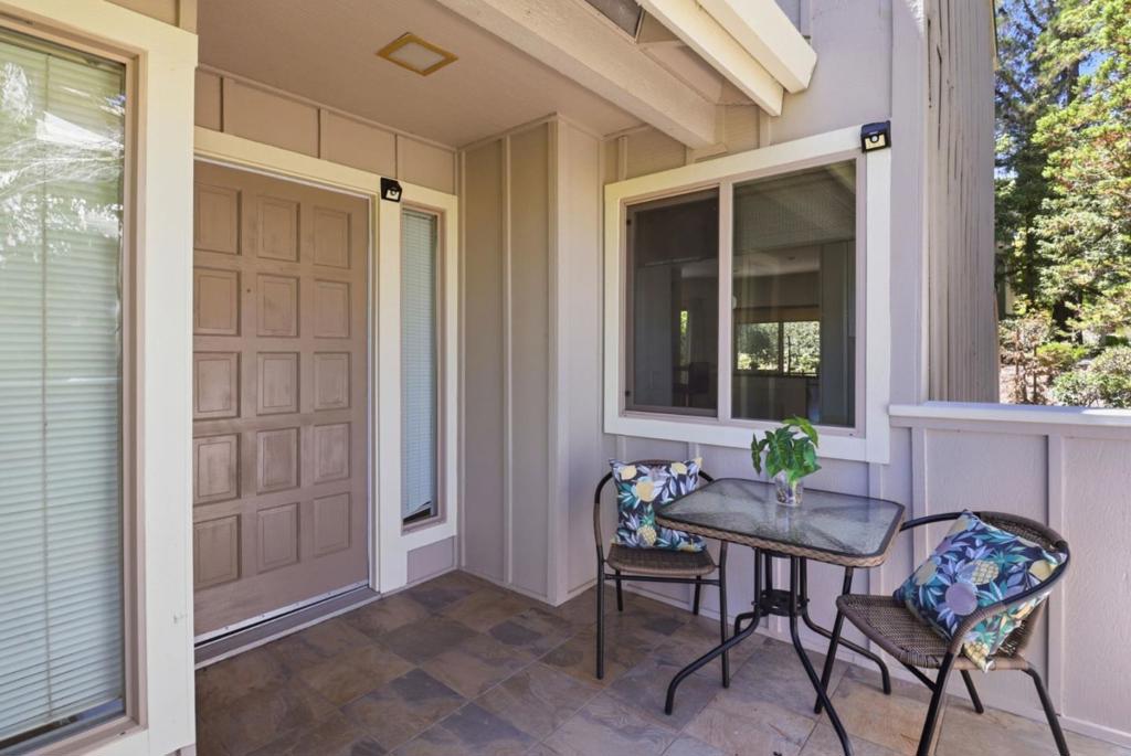 37 Weepingridge Court, San Mateo CA 94402