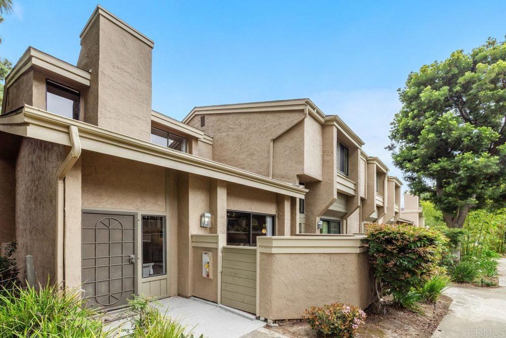 Modernized end-unit townhome with outstanding location in the popular Eastbluff community of La Jolla. It features remodeling throughout including the kitchen with custom wood cabinets and stainless steel appliances, modernized baths, near new vinyl plank flooring on the entry and middle levels, and carpet upstairs, designer paint, recessed lighting and no popcorn. There is also a private patio area for BBQs, plantings and furry friends. You will love the location! It is a short walk to a wonderful park, and close to shops, restaurants and the trolley at La Jolla Village Square. Freeways, UTC, hospitals, UCSD and fabulous beaches are close by. The floor plan is Eastbluff's most popular with a convenient bedroom/office and half bath on the kitchen and dining room level. The attached two-car garage provides secure parking and ample storage space. The refrigerator and washer/dryer convey. The Eastbluff community features two pools, spas, a clubhouse and generous guest parking. This is a great opportunity!
