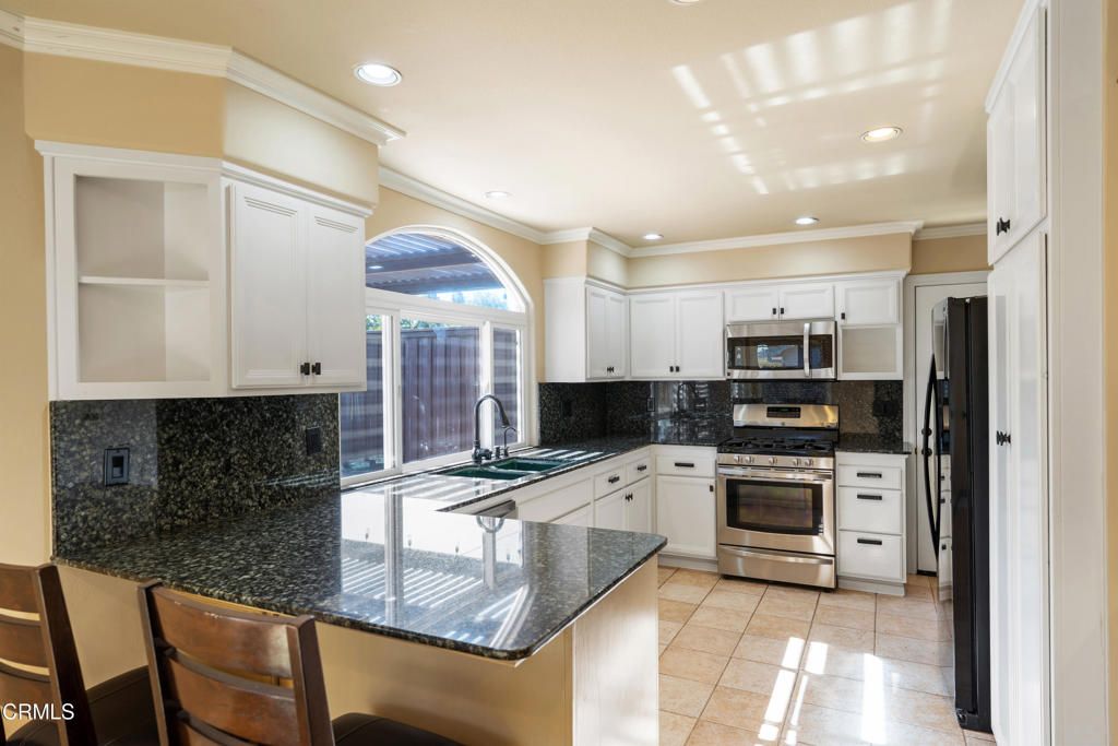 Photo of 9116 Neath Street, Ventura, CA 93004 (MLS # V1-32947)