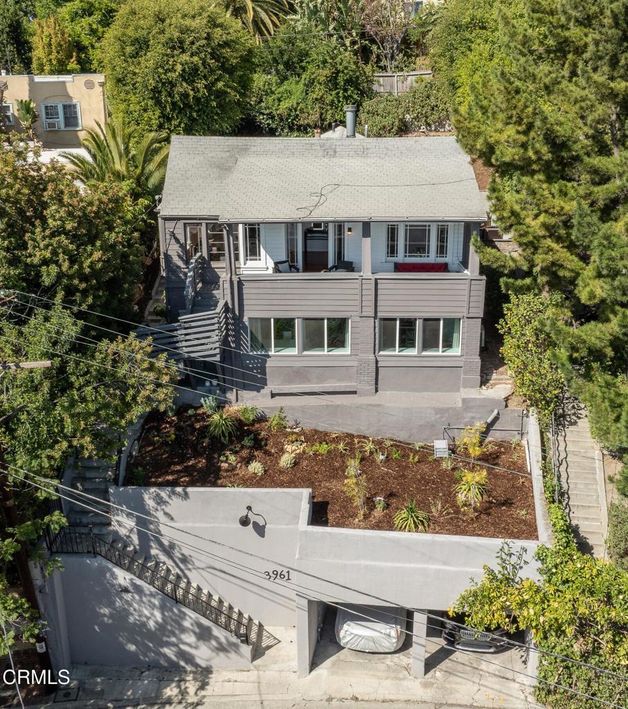 Properties 1 3961 Cumberland Avenue