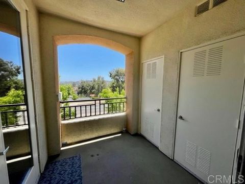 Photo of 12372 Carmel Country Road #203, San Diego, CA 92130 (MLS # NDP2606203)