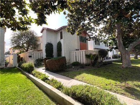 Photo of 1334 Engracia Avenue, Torrance, CA 90501 (MLS # SB26087504)