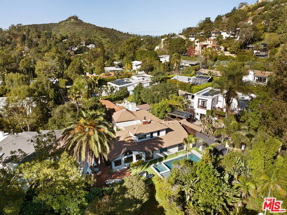 2770 La Castana Drive