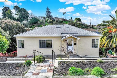 Photo of 109 109 Laguna St St, Vallejo, CA 94591 (MLS # 41124759)