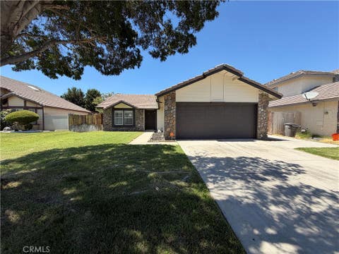 Photo of 23521 Via Chantilly, Valencia, CA 91355 (MLS # CV26148425)