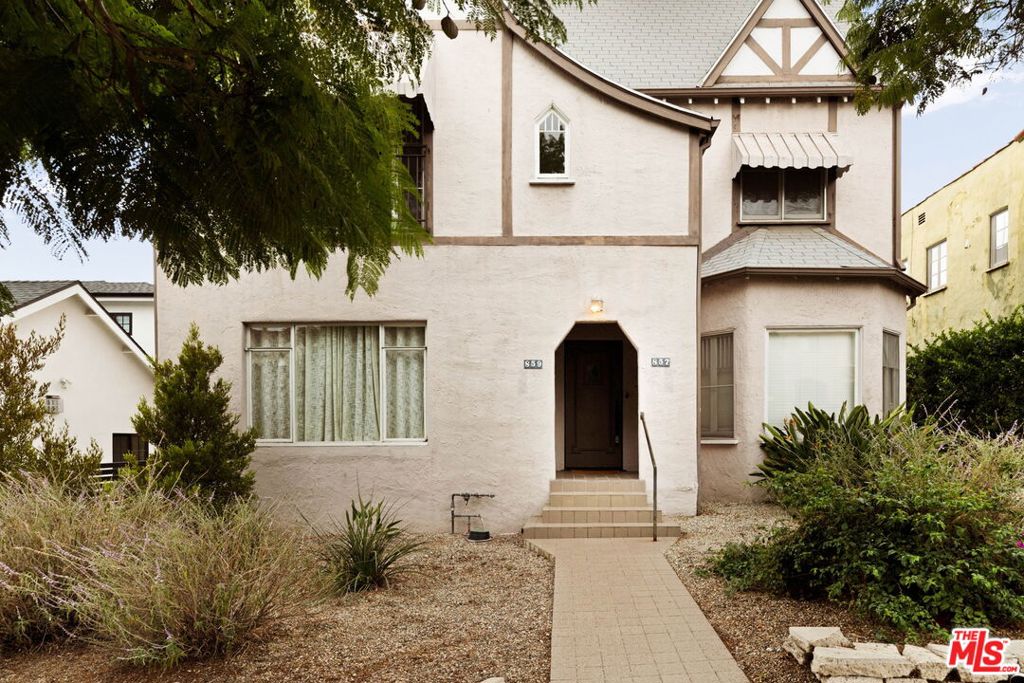 857 S Curson Avenue