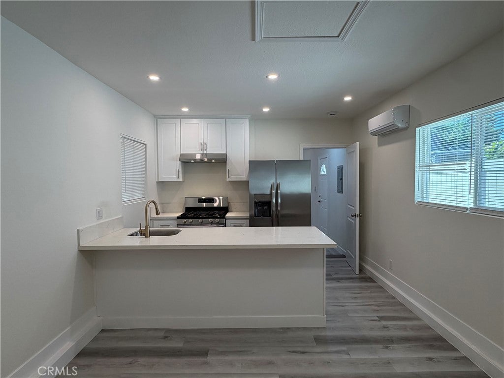 204 1/2 E I Street