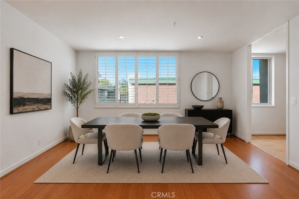 5301 Balboa K4