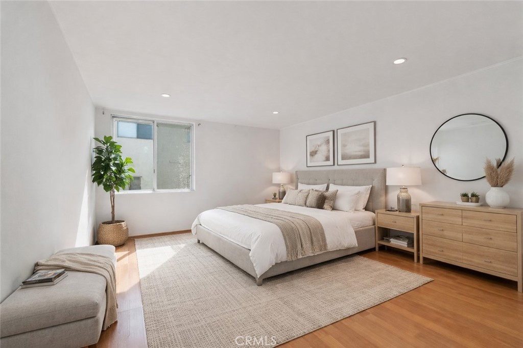 5301 Balboa K4