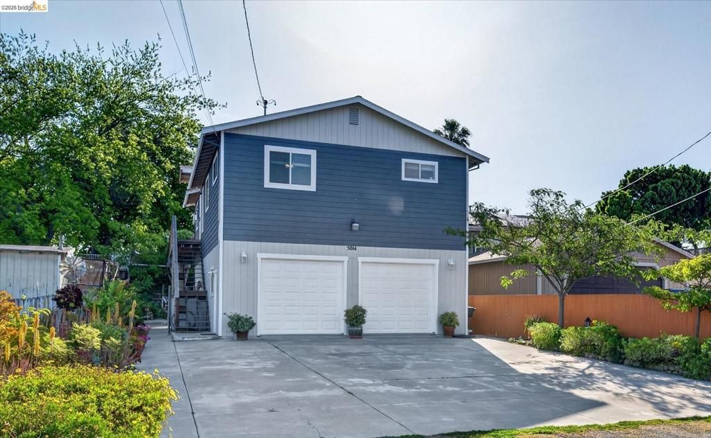 Photo of 5014 Sandmound Blvd Blvd, Oakley, CA 94561 (MLS # 41131562)