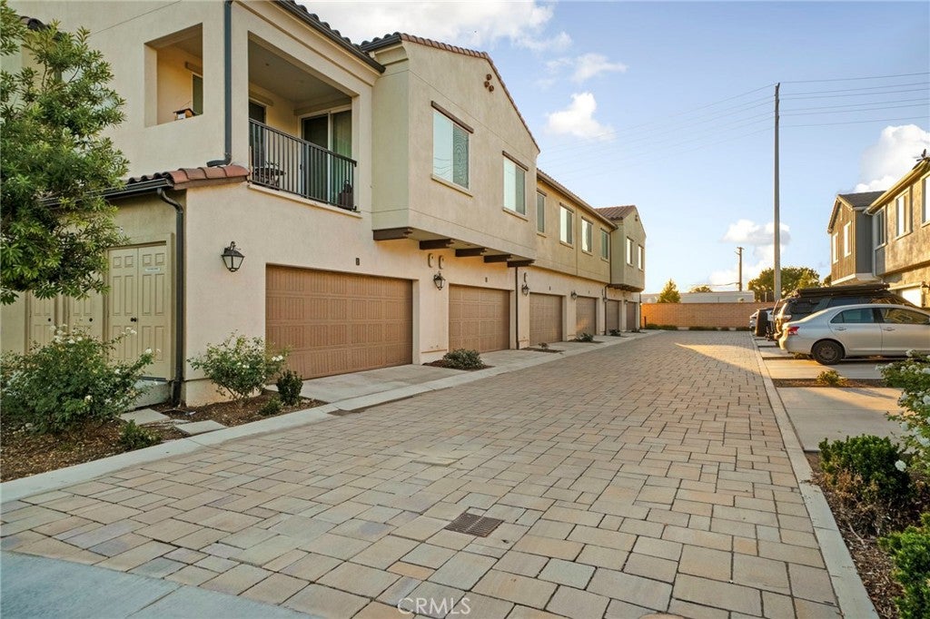 4160 S Bodega Way 1