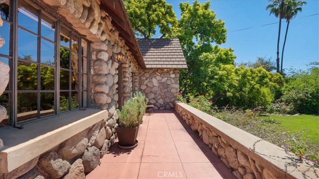 2304 Rosedale Curve