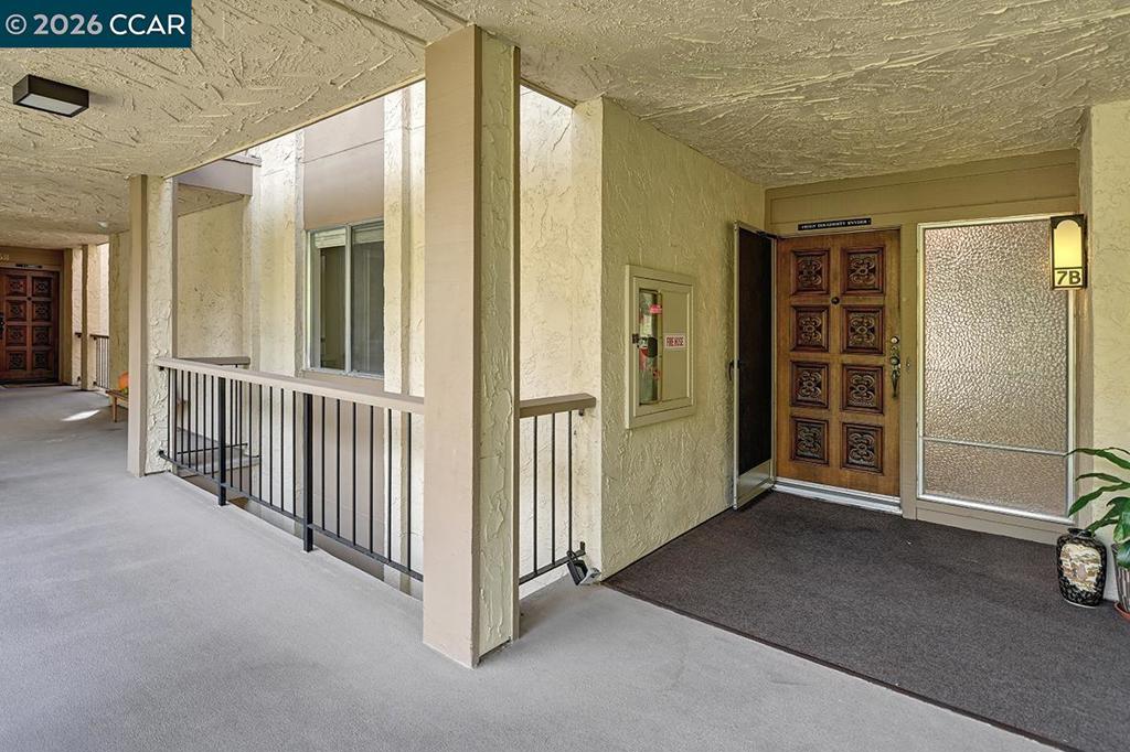 1129 Avenida Sevilla 7B