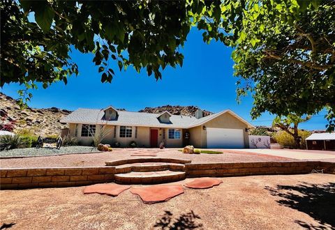 Photo of 24212 Kansa Road, Apple Valley, CA 92307 (MLS # HD26084886)