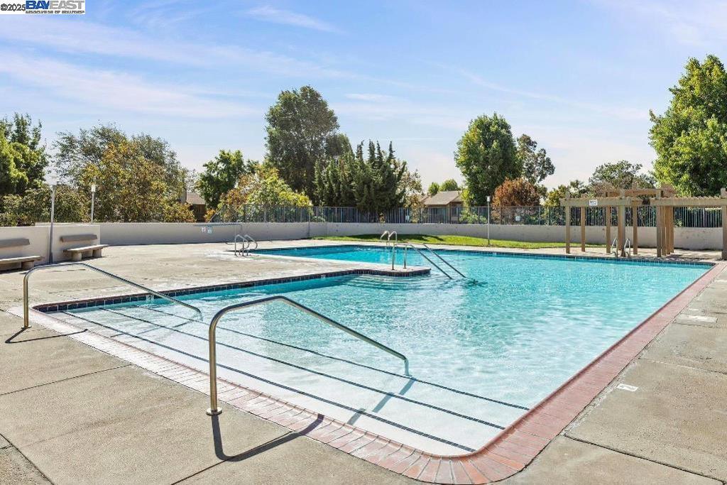 BAY FARM ISLAND - Residential