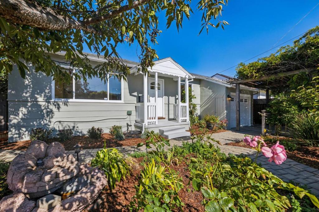 1061 Granada Street