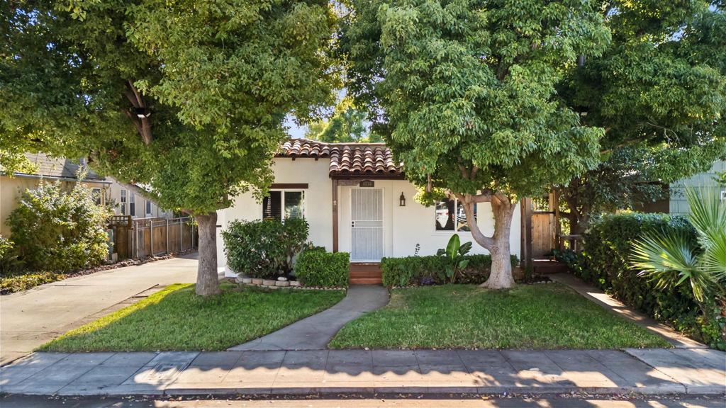 4738 Soria Dr
