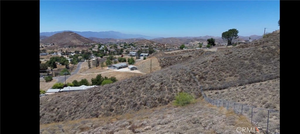 24200 Beverly