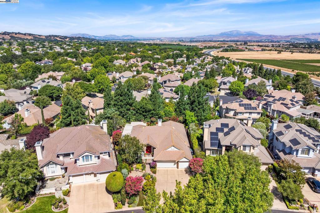 RUBY HILL - Residential