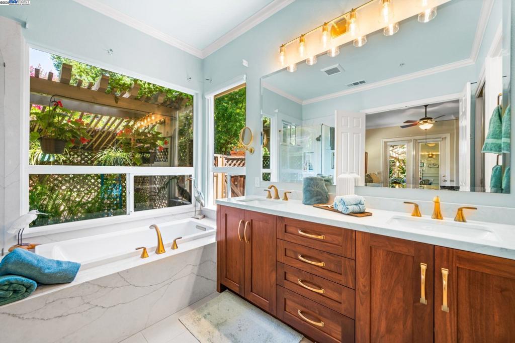 RUBY HILL - Residential