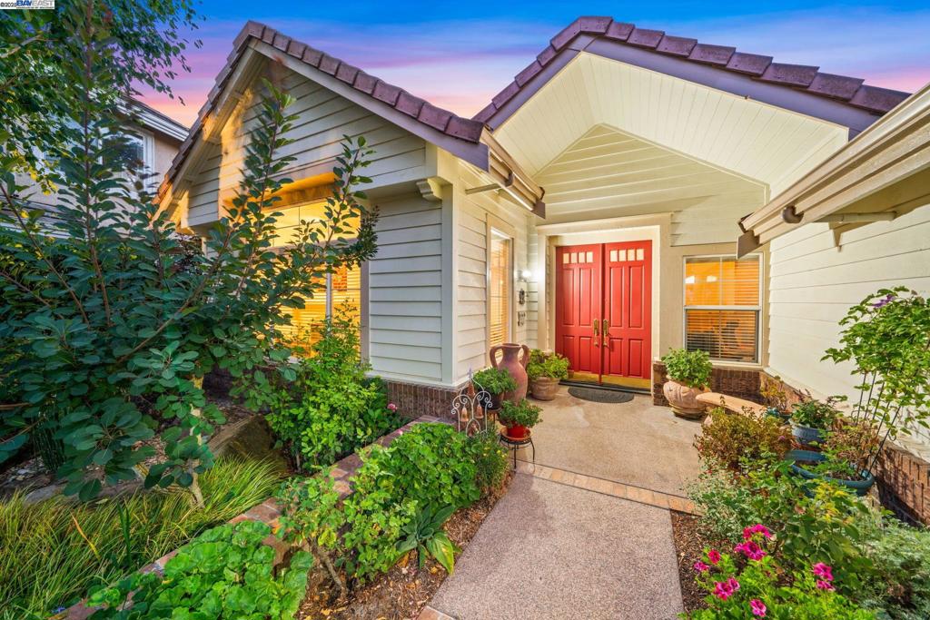 RUBY HILL - Residential