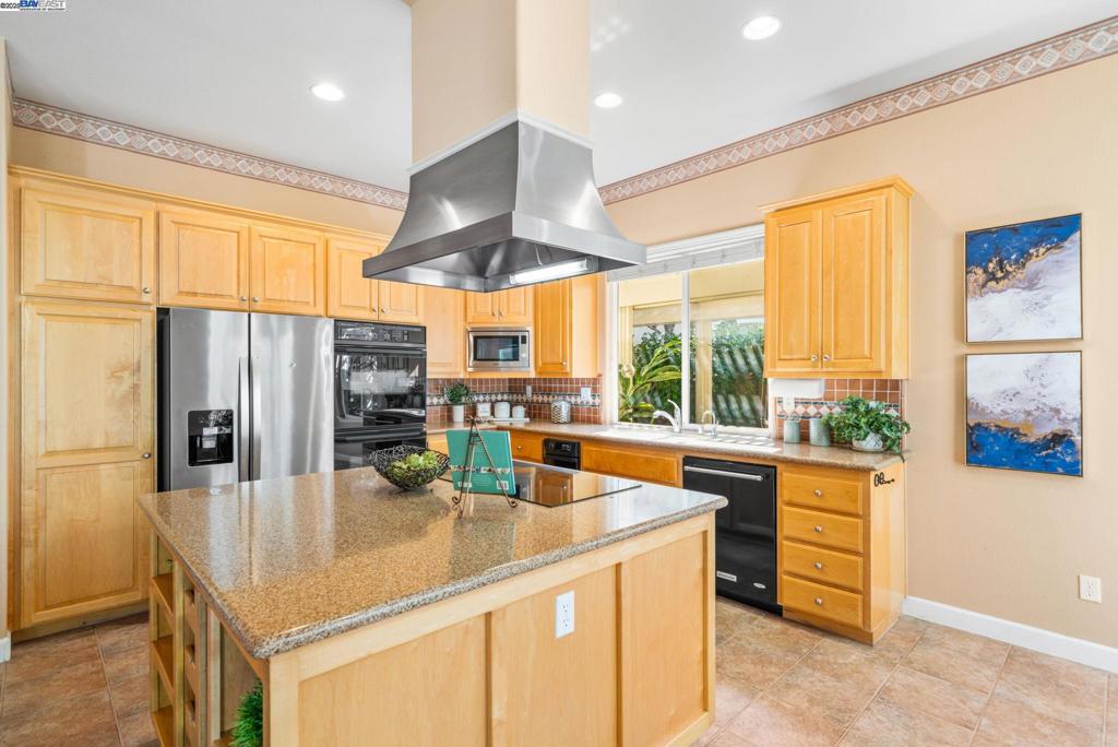 RUBY HILL - Residential