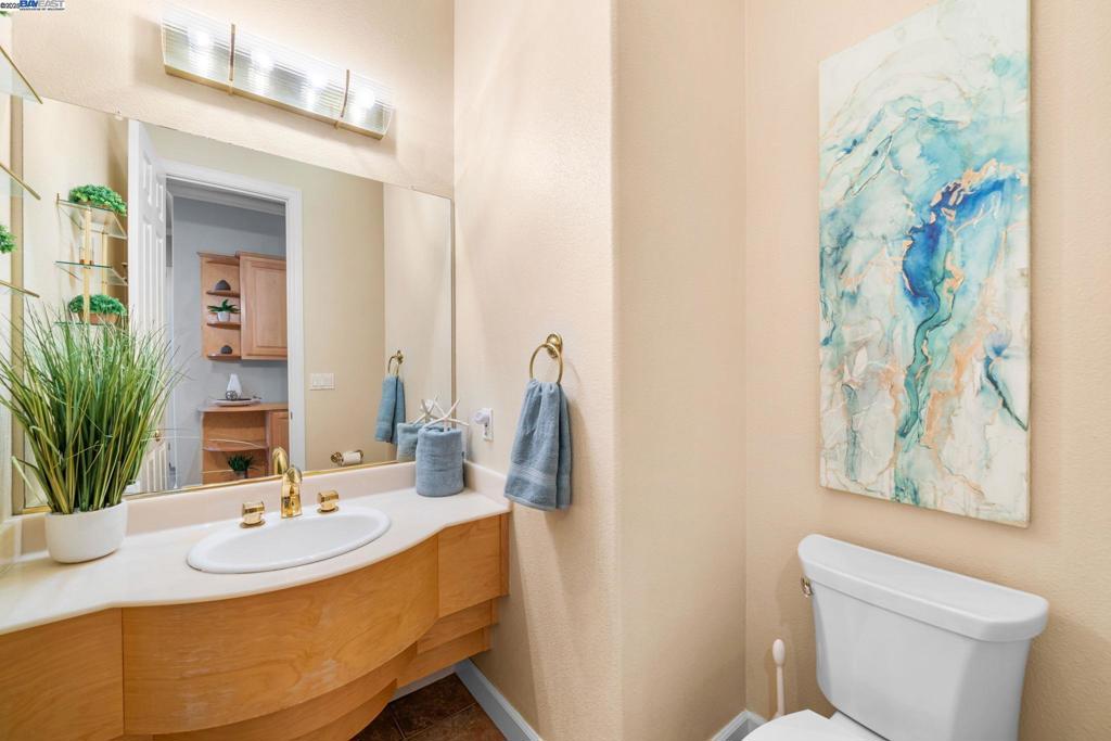 RUBY HILL - Residential