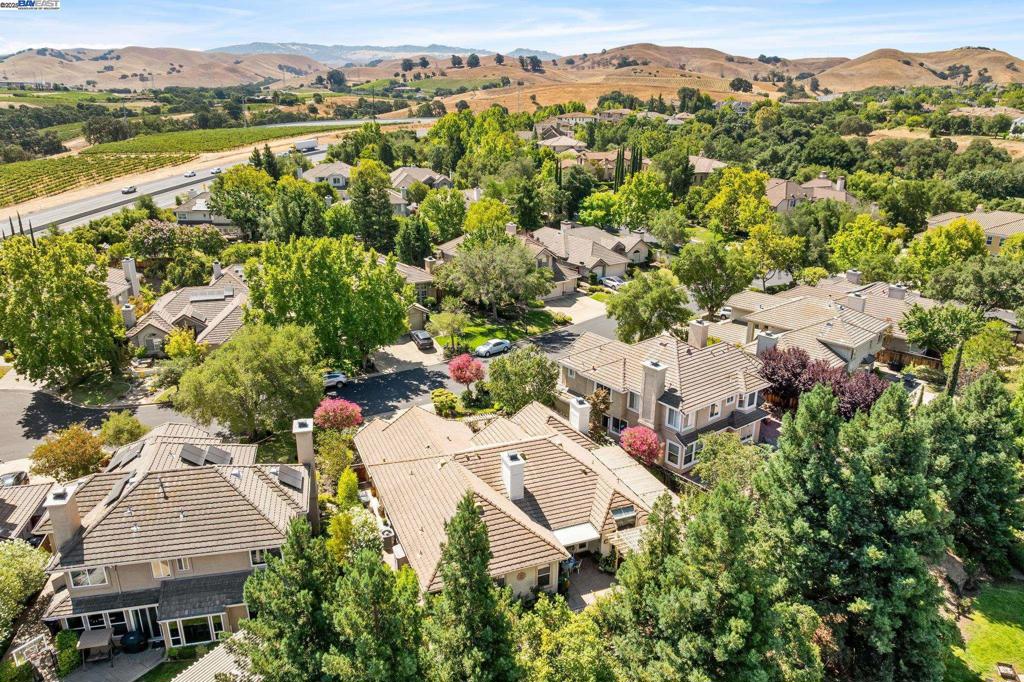 RUBY HILL - Residential