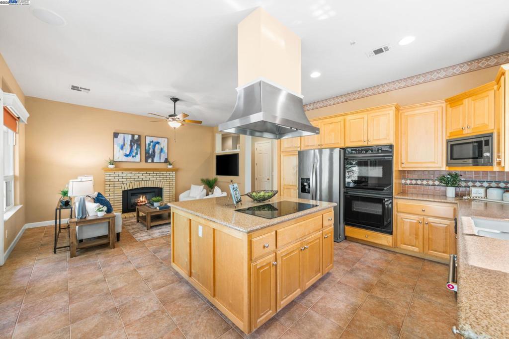 RUBY HILL - Residential