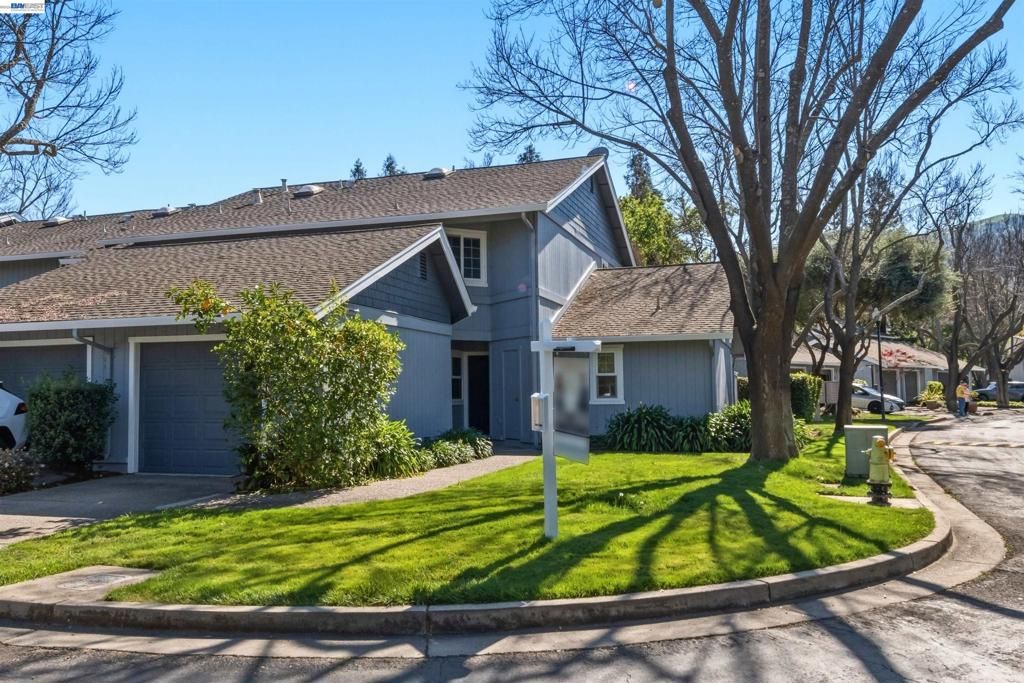 Photo of 4159 Amberwood Cir Cir, Pleasanton, CA 94588 (MLS # 41131221)