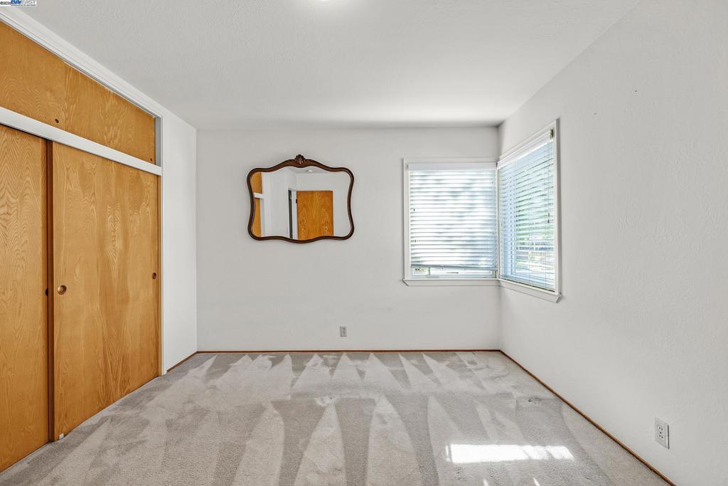 EASTSIDE JENSEN - Residential