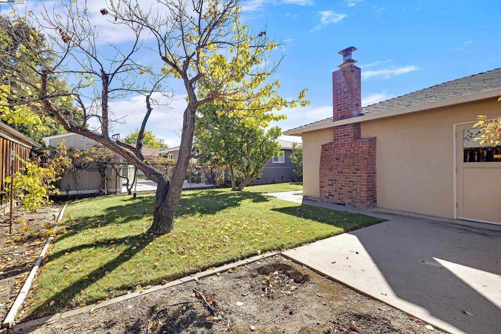 EASTSIDE JENSEN - Residential