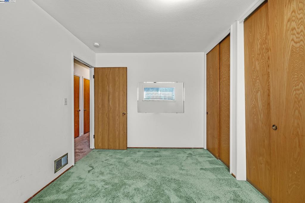 EASTSIDE JENSEN - Residential