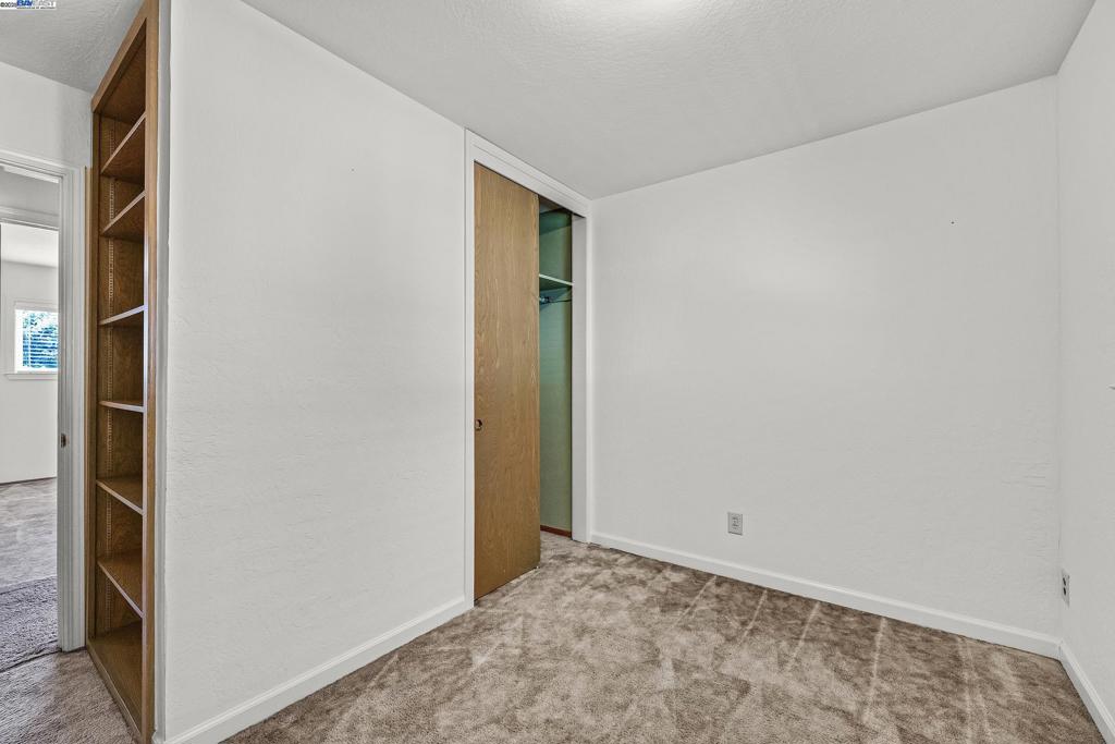 EASTSIDE JENSEN - Residential