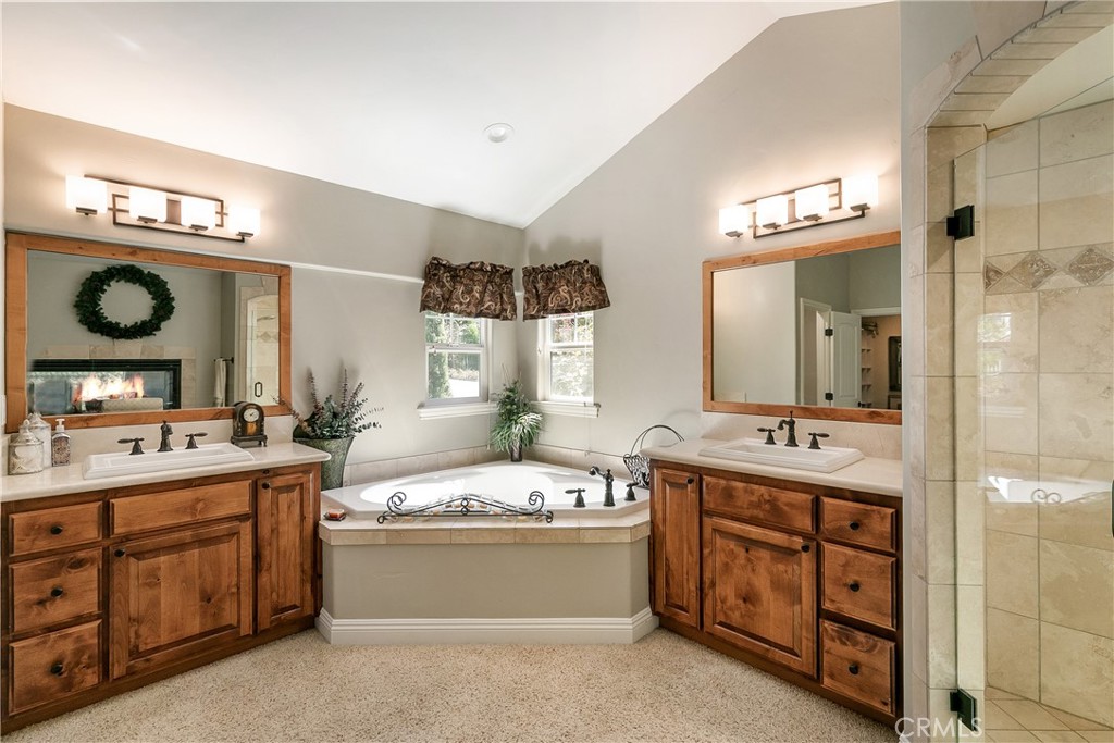 Arrowhead Woods (AWHW) - Residential