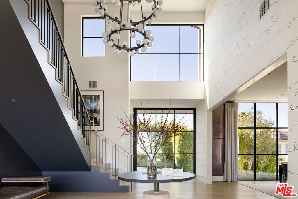 Photo of 890 Linda Flora Drive, Los Angeles, CA 90049 (MLS # 26827719)