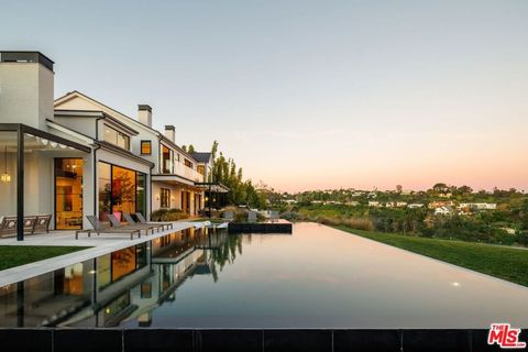 Photo of 890 Linda Flora Drive, Los Angeles, CA 90049 (MLS # 26827719)