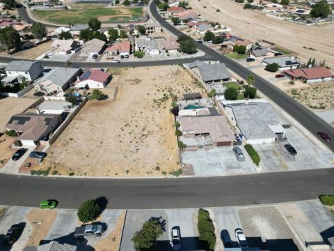 Photo of 26684 Topsail Avenue, Helendale, CA 92342 (MLS # HD26140269)