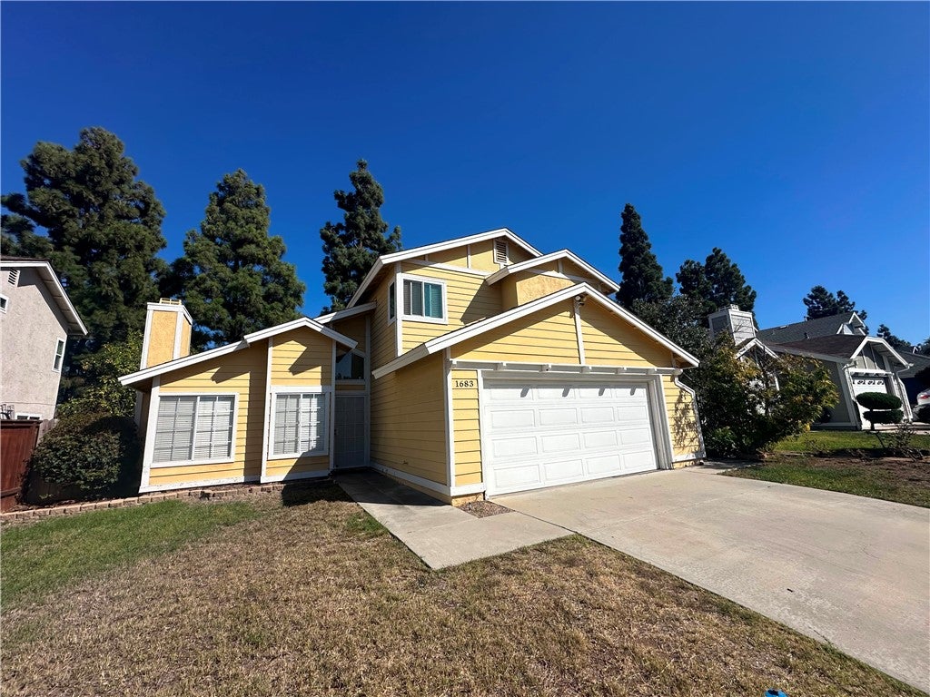 1683 Bronco Way