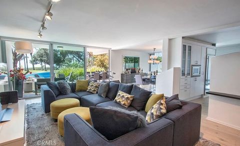 Photo of 535 Ocean, Santa Monica, CA 90402 (MLS # SR26006770)