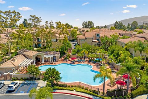 1043 S Saint Tropez Avenue Anaheim Hills CA 92808