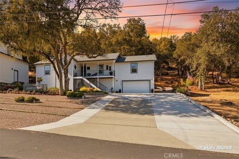 Photo of 19468 Park Ridge Road, Hidden Valley Lake, CA 95467 (MLS # LC26169212)
