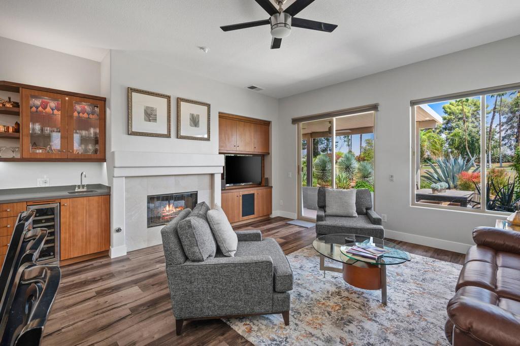 Rancho Mirage C.C. - Residential Lease