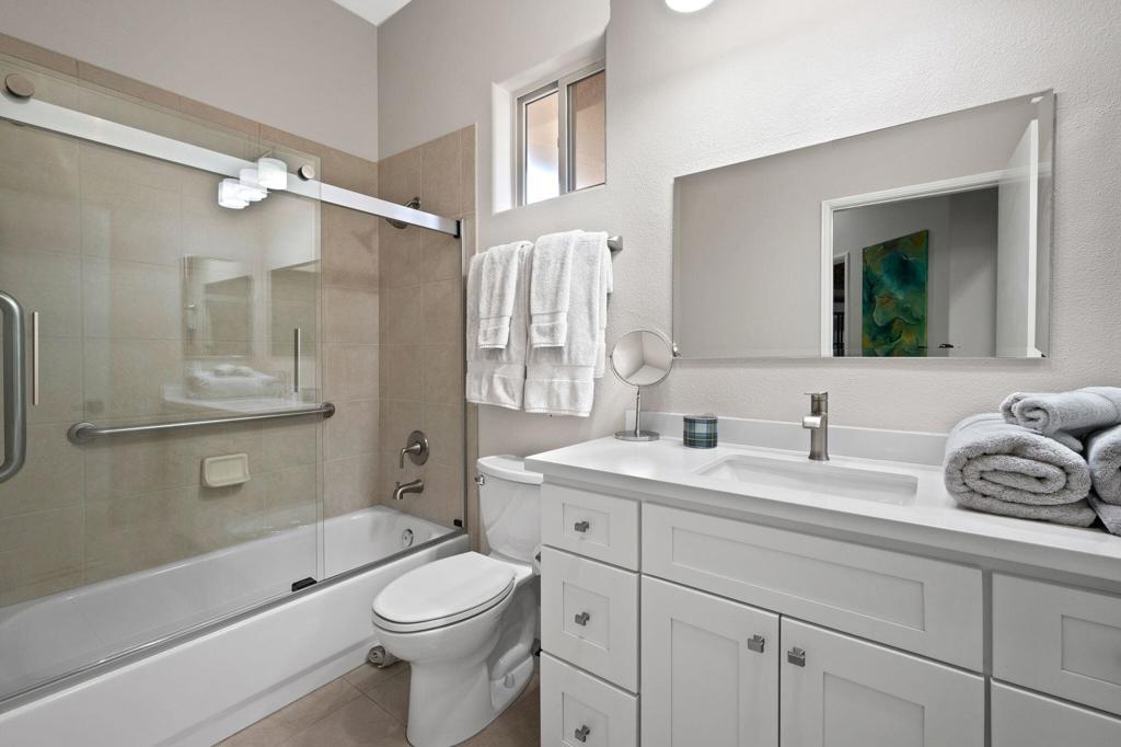 Rancho Mirage C.C. - Residential Lease