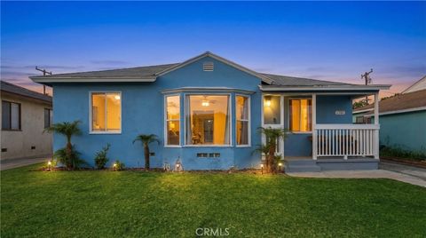 Photo of 1701 W 136th St, Compton, CA 90222 (MLS # OC26051546)