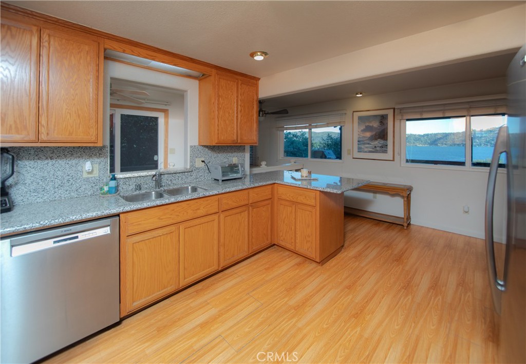 11802 E Highway 20