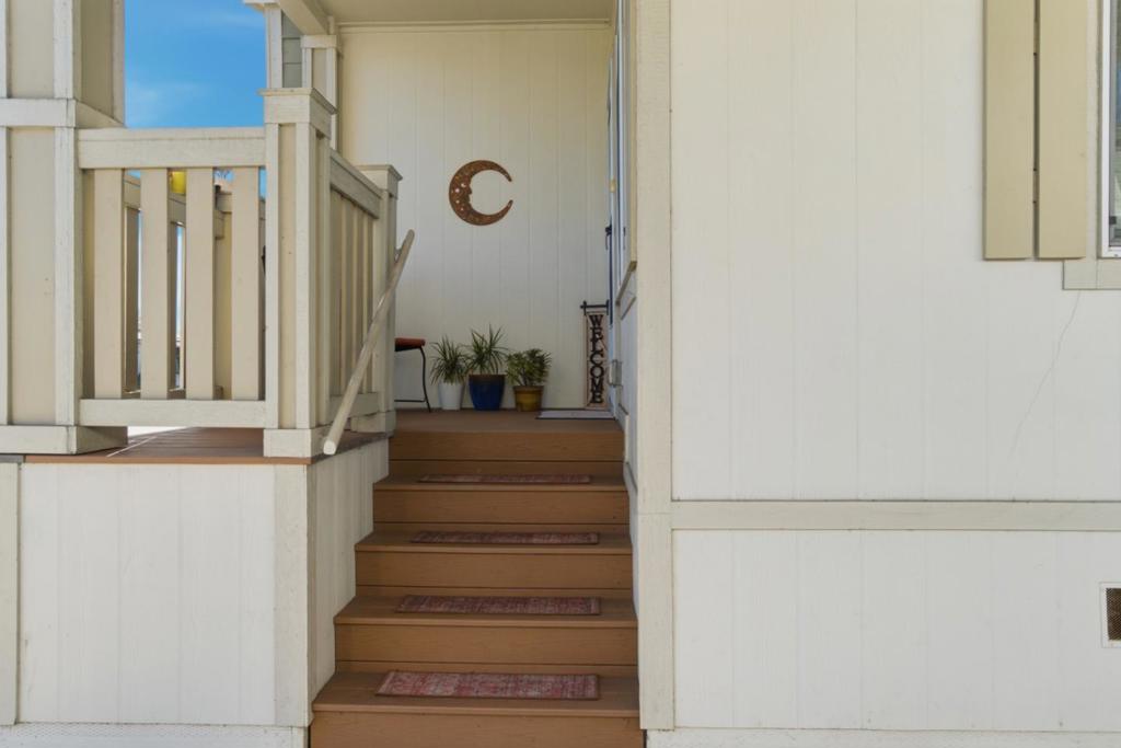 122 Timbercove Drive